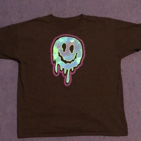 Hot Topic Other - Smiley Face DRIP Tshirt